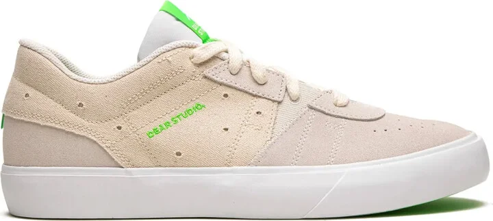 Series 06 low-top sneakers