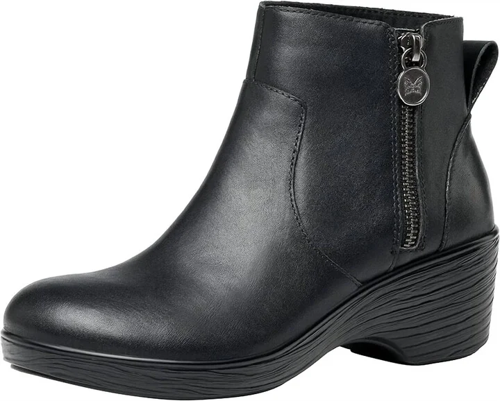 Serina Ankle Boots In Black