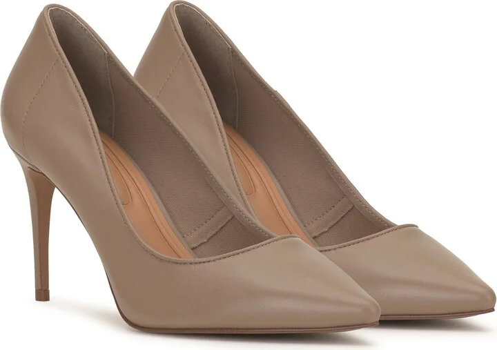 Setria Pointed Toe Pump - Image 10