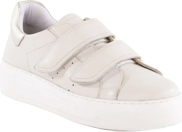 Seychelles Trading Places Leather Sneaker