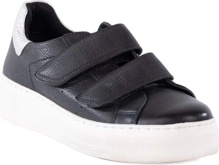 Seychelles Women's Trading Places Leather Sneaker
