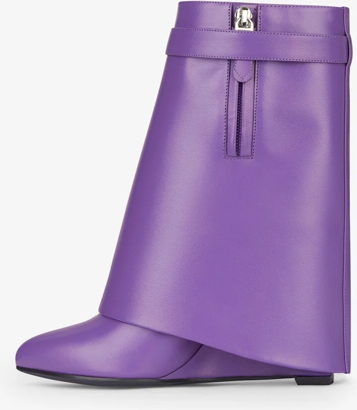 Shark Lock ankle boots in leather - Image 4