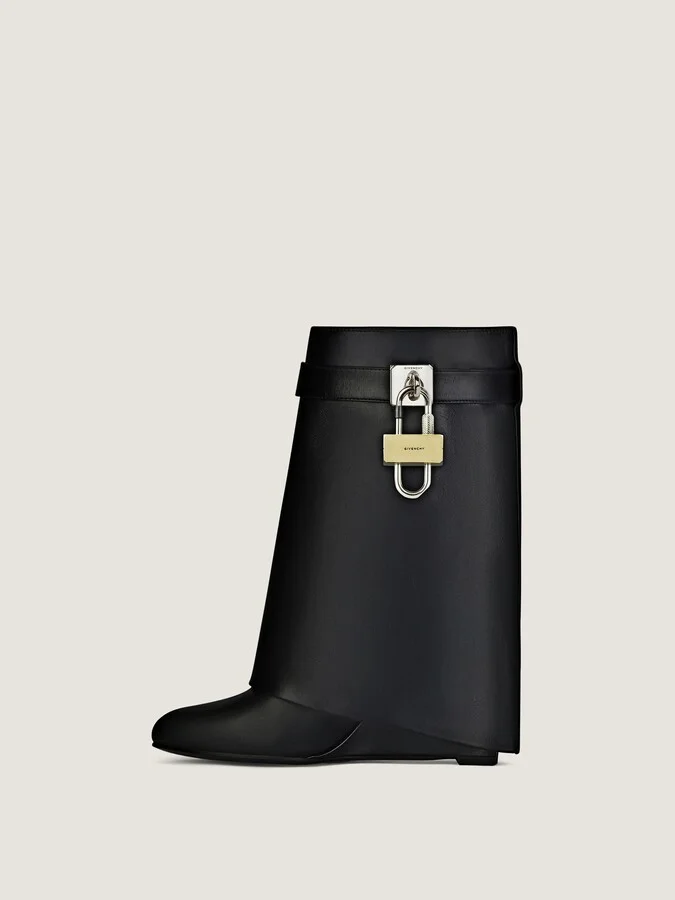 Shark Lock ankle boots in leather - Image 3