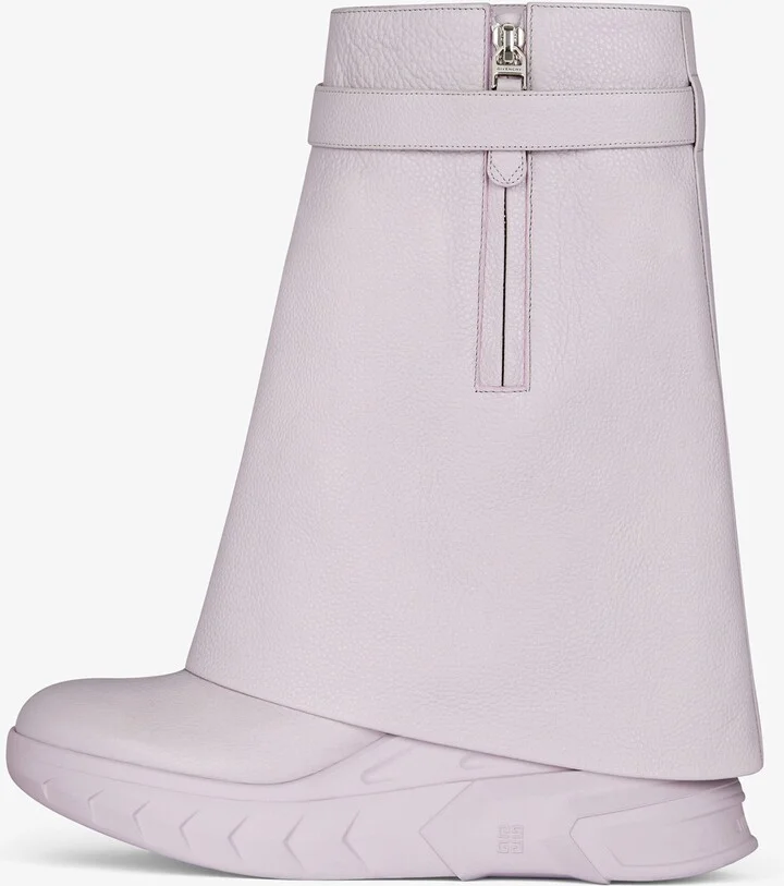 Shark Lock Biker ankle boots in grained leather - Image 4