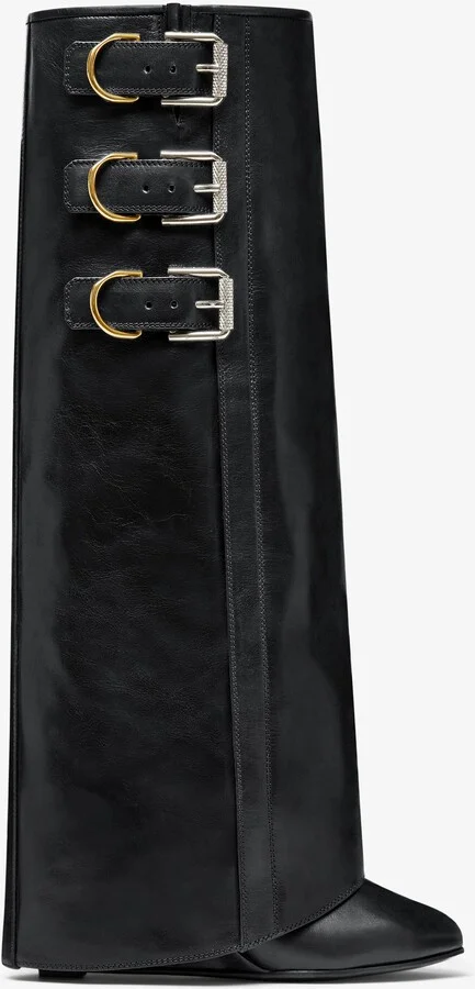 Shark Lock Buckles boots in leather