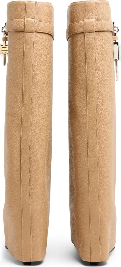 Shark Lock grained leather boots - Image 4
