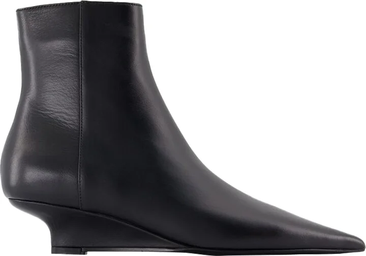 Sharp Ankle Boots - TOTEME - Leather - Black