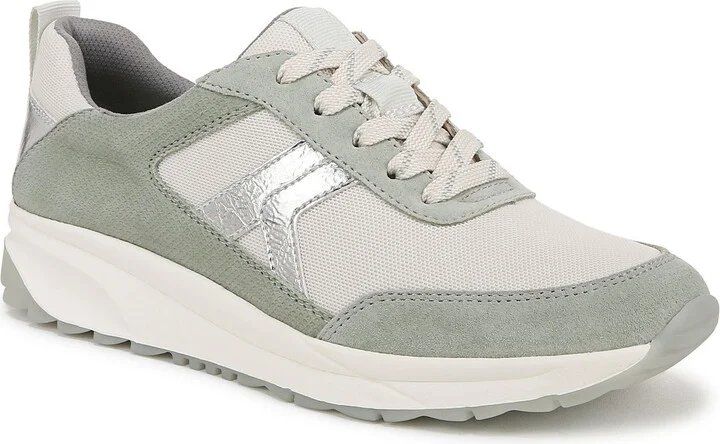 Shay Sneaker