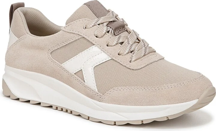Shay Sneaker