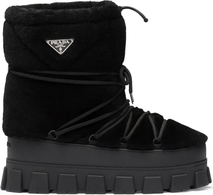 Shearling Après Ski Boots
