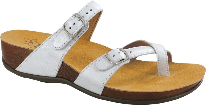 Shelly Sandal