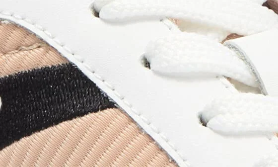 Shila Platform Sneaker - Image 7