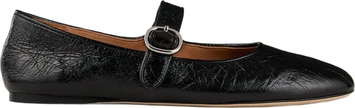 Shiny leather ballet flats