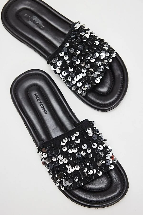 Shipwreck Surf Sandals - Image 3