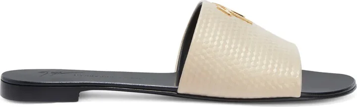 Shirley sandals