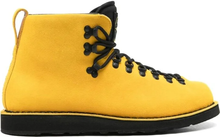 Shoe
