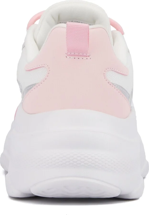 Show Off Sneaker - Image 3