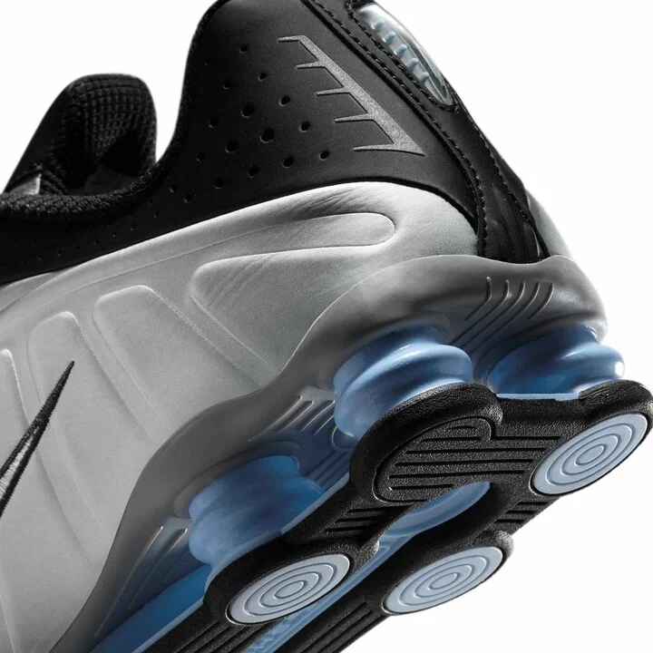 Shox R4 Sneaker - Image 9
