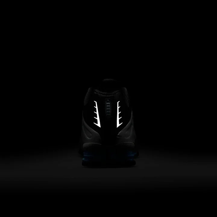 Shox R4 Sneaker - Image 10