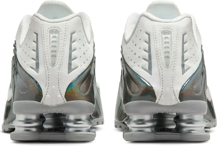 Shox R4 Sneaker - Image 5