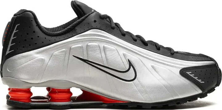 Shox R4 sneakers