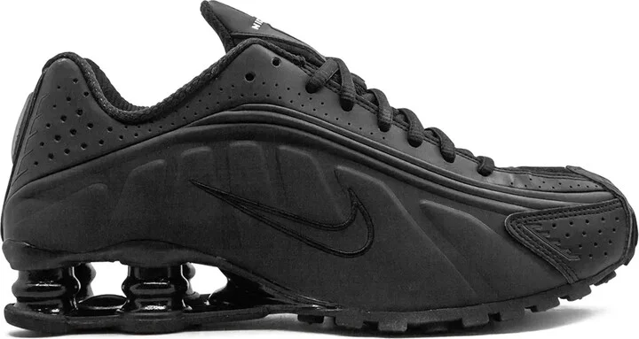 Shox R4 sneakers