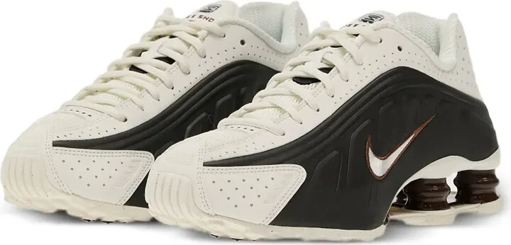 Shox R4 trainers - Image 2