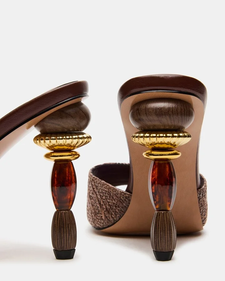 Sia Brown - Image 3