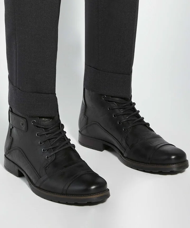 Simon Boot - Image 8
