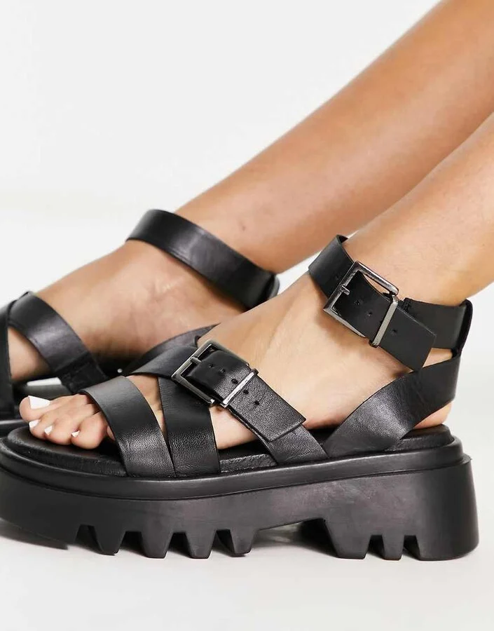 Simply Be Extra Wide Fit Chunky Cleated Sole Sandals In Black - Image 4