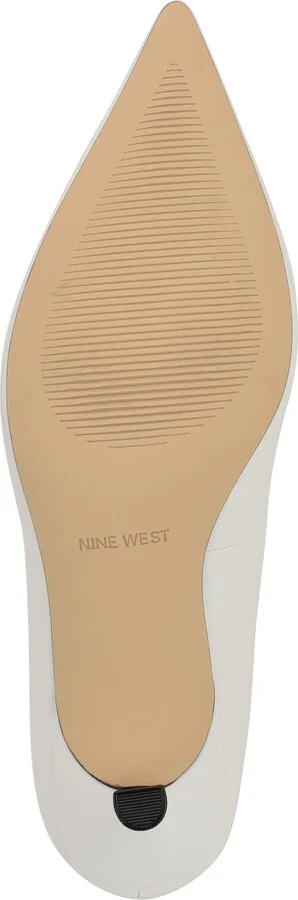Sisko Pointed Toe Kitten Heel Pump - Image 4
