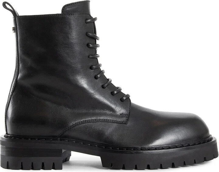 Skagi Ankle Boots in Grained Shiny Calfskin
