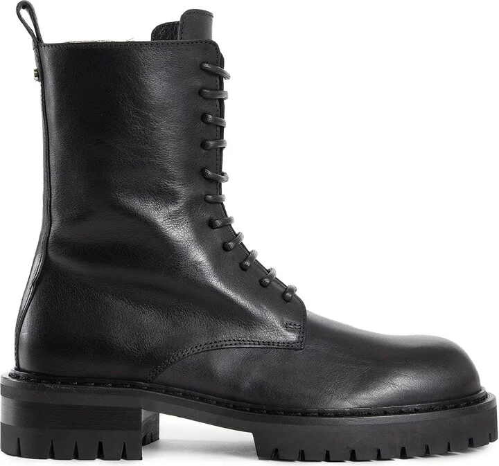 Skagi Ankle Boots in Grained Shiny Calfskin
