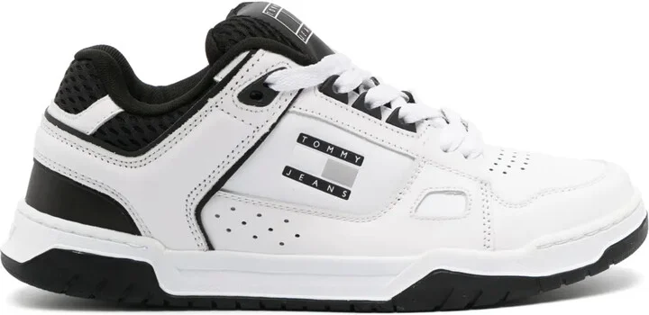 Skate low-top sneakers