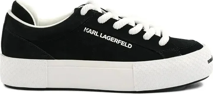 Skate sneakers