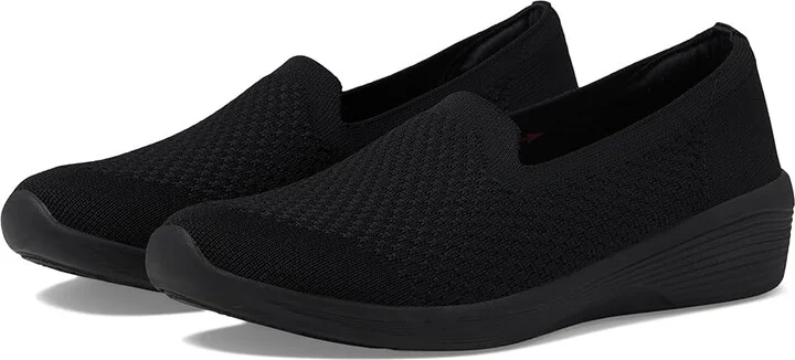 SKECHERS Arya - Clear Skies Women's Shoes Black : 5 B - Medium