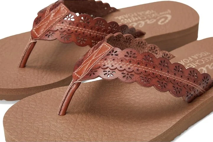 SKECHERS Meditation - Catching Sun Women's Sandals Luggage : 5 B - Medium, Rubber - Image 7