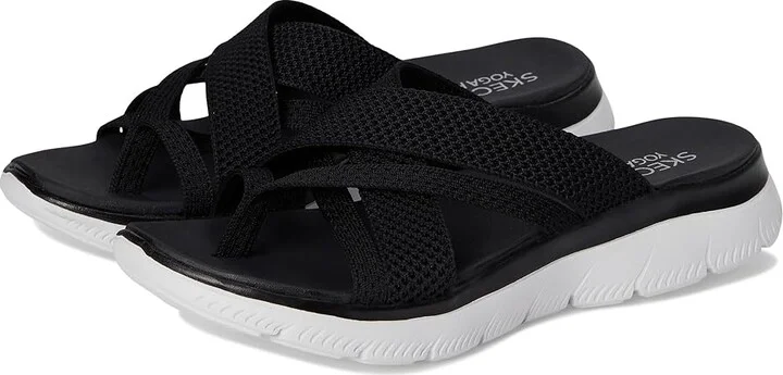 SKECHERS Summits - Fantasy Walk Women's Sandals Black : 12 B - Medium