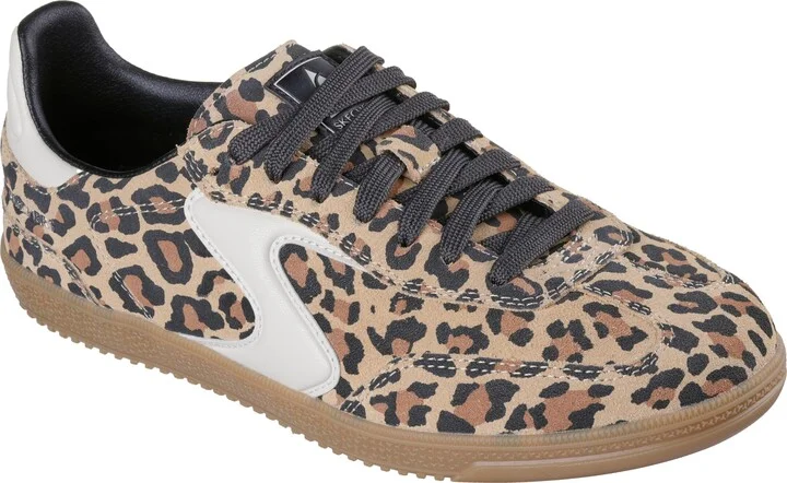 Skechers Women's Hotshot-ON The Prowl Sneaker