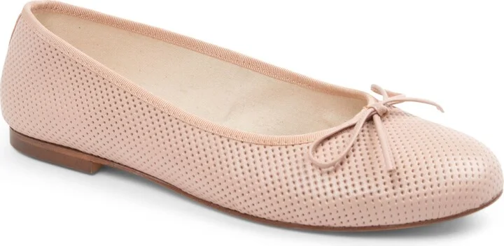 Blush Perforated