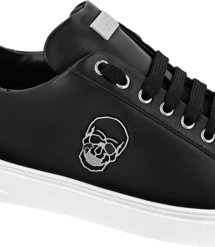 Skull-appliqué leather sneakers - Image 4