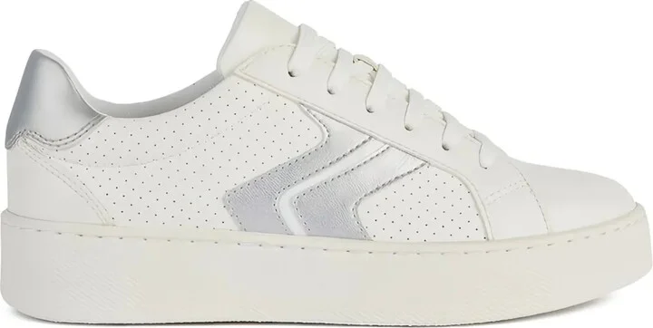 Skyely sneakers