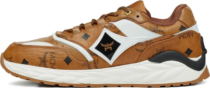 Skywander logo sneakers