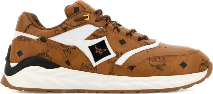 Skywander sneakers