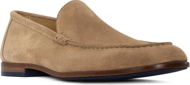 Slater Venetian Loafer