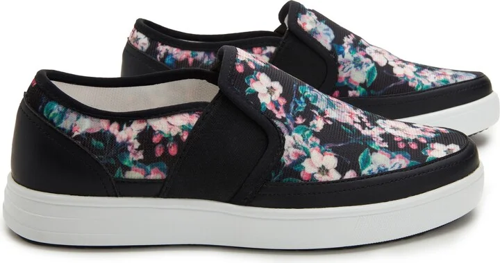 Sleeq Slip-On Sneaker - Image 2