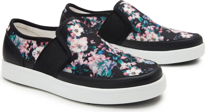 Sleeq Slip-On Sneaker