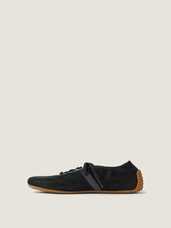 Slim sneakers in transparent mesh and leather - Image 3