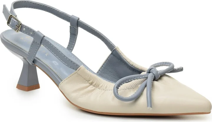 Slingback Pump