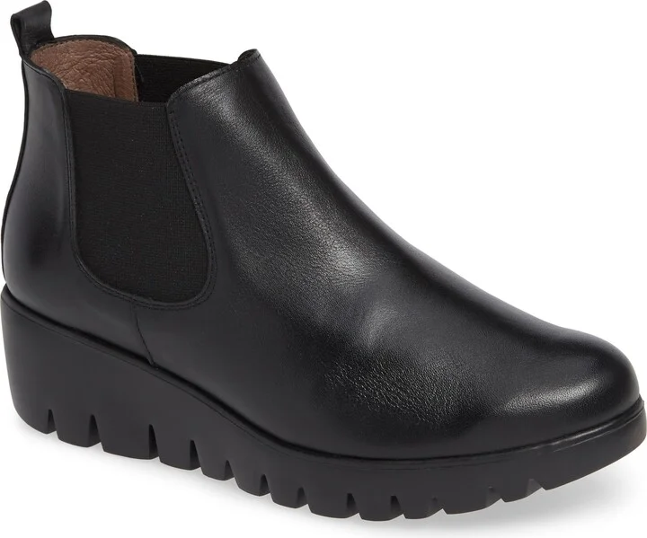 Slip-On Chelsea Boot